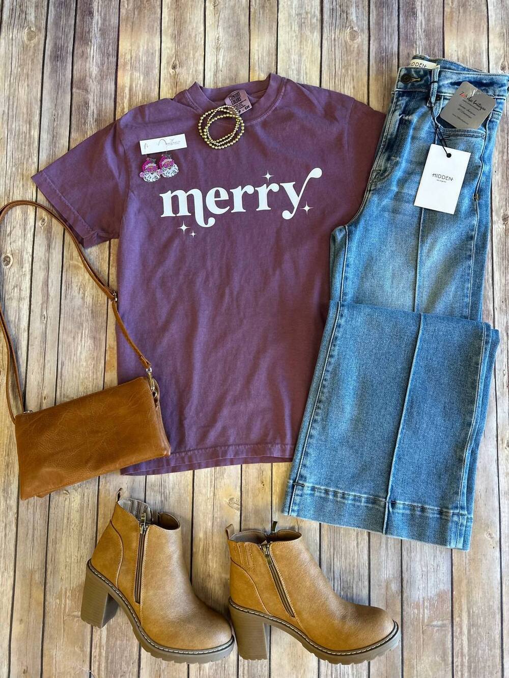 NEW KISSED APPAREL women's merry graphic tee in purple